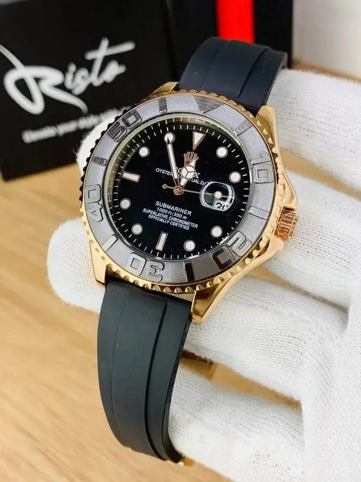 Luxury Black & Gold Men’s Watch – Silicone Strap